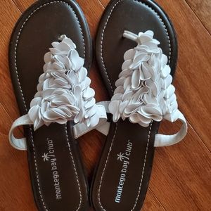 New sandals never worn